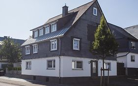 Vakantiehuis - 'ferienhaus K17 Voor 18 Pers' - Kirchstrasse 17 |